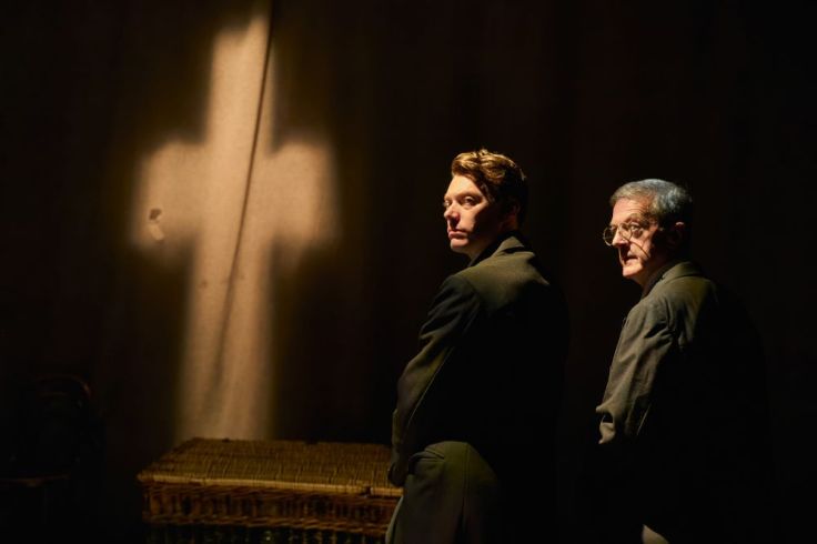 ‘The Woman in Black’ (Theatre Royal, Glasgow) | Review by Keiran McLean